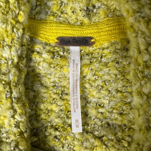 Free People BFF Cowl Neck Sweater Size M Citrine Green Boho, Lagenlook, Casual - Picture 2 of 7